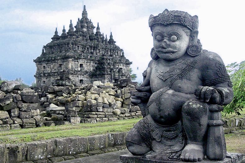 sejarah seni patung, patung kuno, patung modern, patung kontemporer, perkembangan seni rupa, seni pahat, teknik patung, seni instalasi, sejarah budaya, desain patung