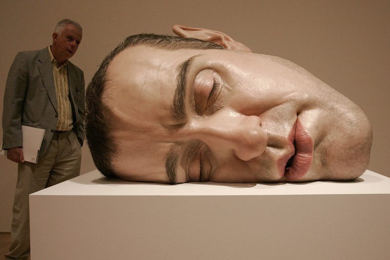 Patung Hiperrealis: Patung Tampak Lebih Nyata dari Manusia