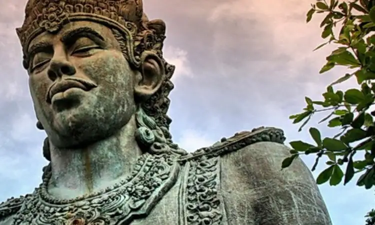 Seni Patung Tradisional: Warisan Budaya yang Hidup