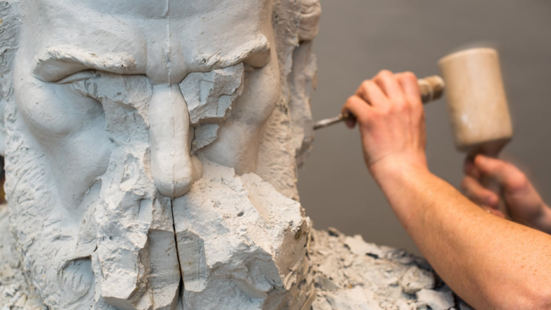 Karya Ikonik yang Menjadi Identitas Kota