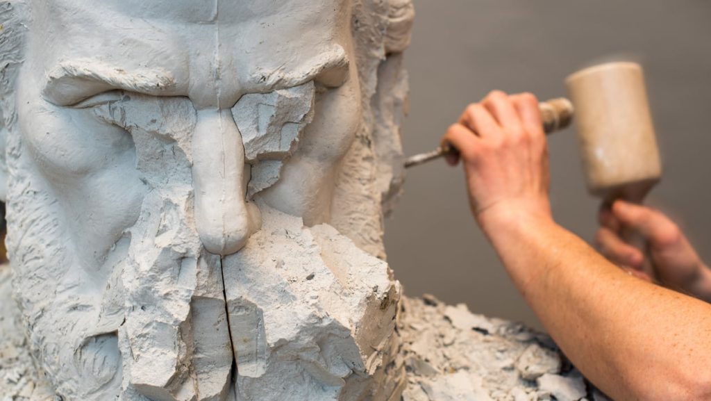 Karya Ikonik yang Menjadi Identitas Kota