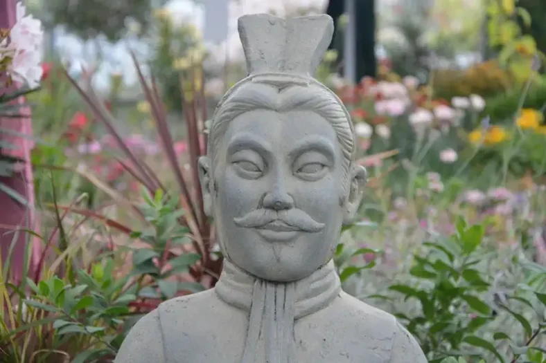 Seni Patung Abstrak Modern: Kebebasan Bentuk dan Interpretasi